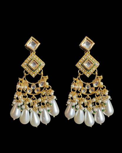 DER751  Kundan dangler earrings with pearls ( READY TO SHIP )