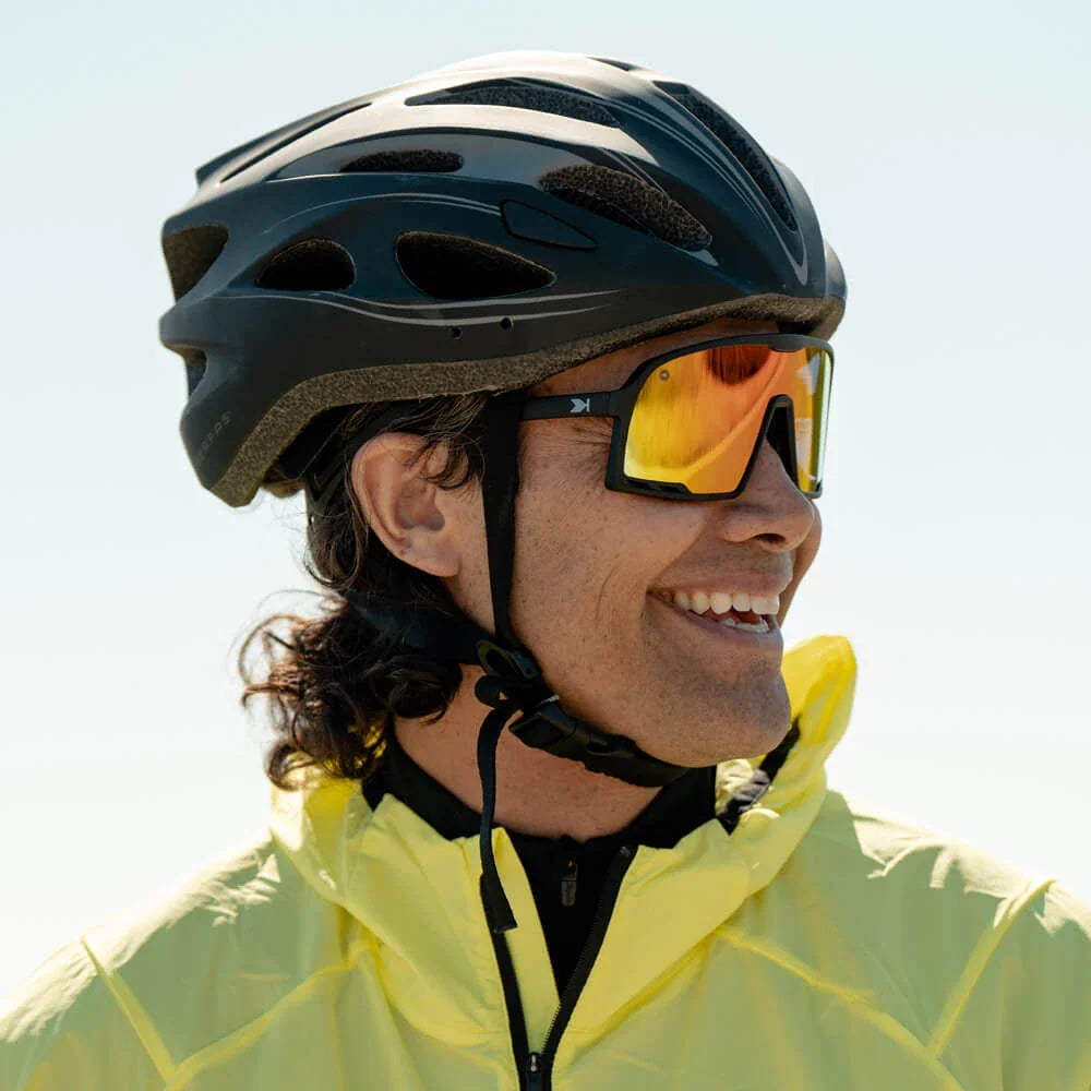 Rainbow on Black Campeones