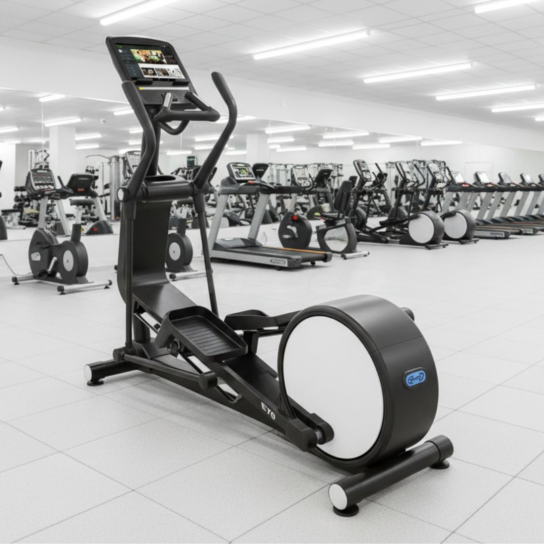 Commercial Elliptical Trainer - Touch Screen - Muscle D Fitness -  Cardio - Cross Trainer