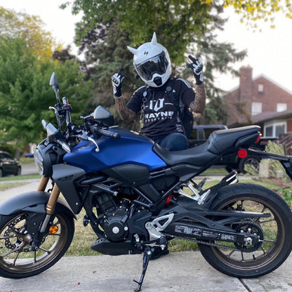 MagNeatOhz: Large White Devil Horns for Helmet