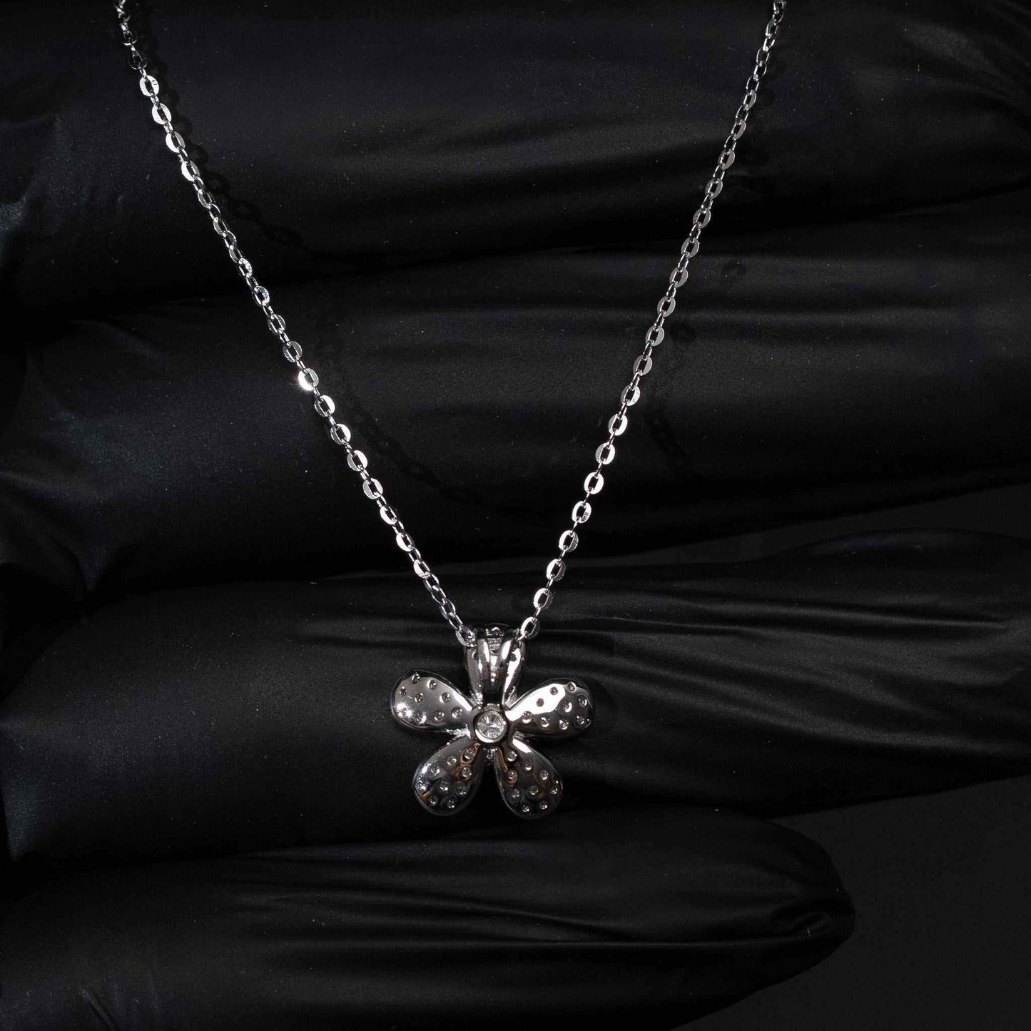 Moissanite Flower Necklace for Women – 925 Sterling Silver