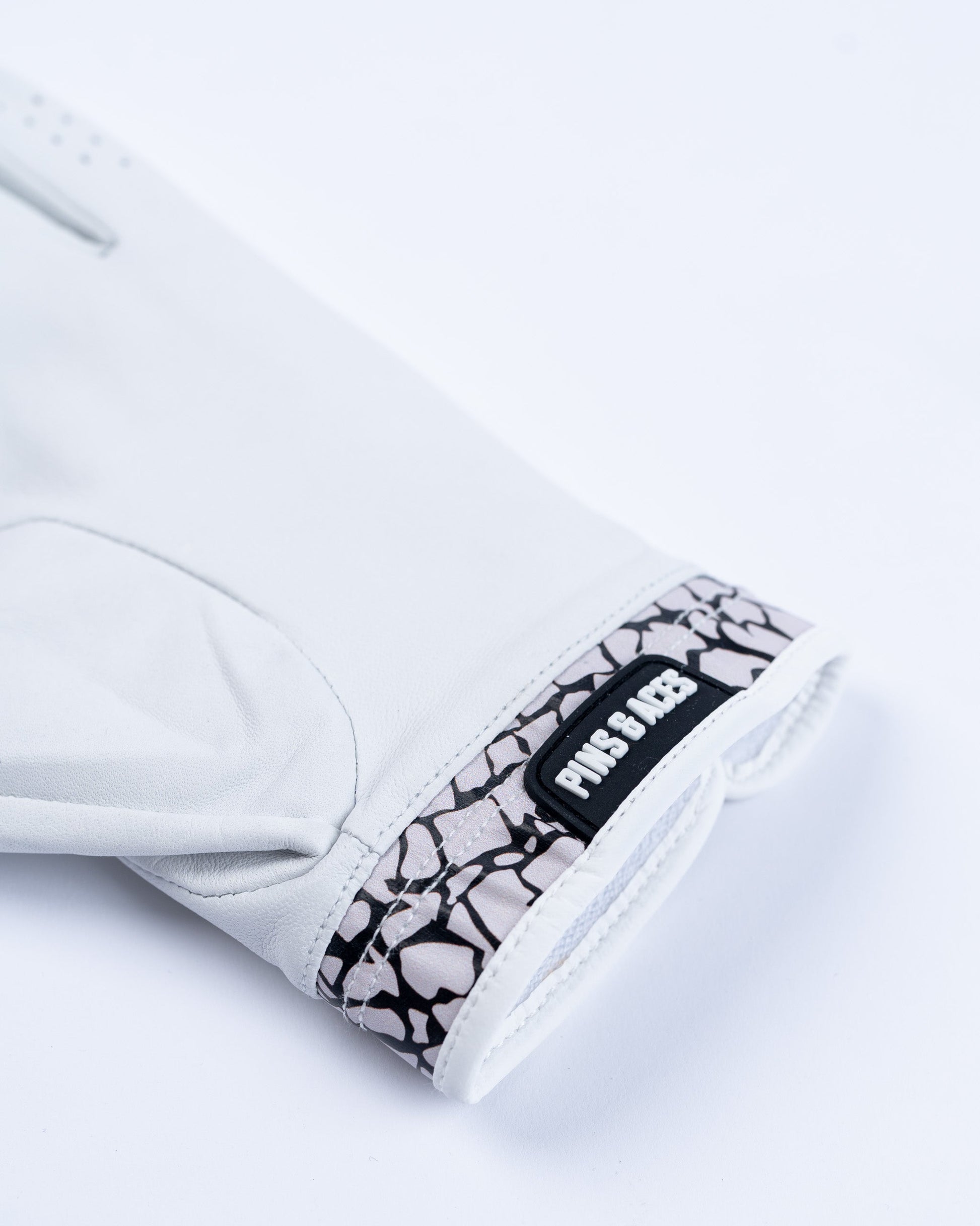 Premium Tour Glove - Elephant Print - Triathlete Store