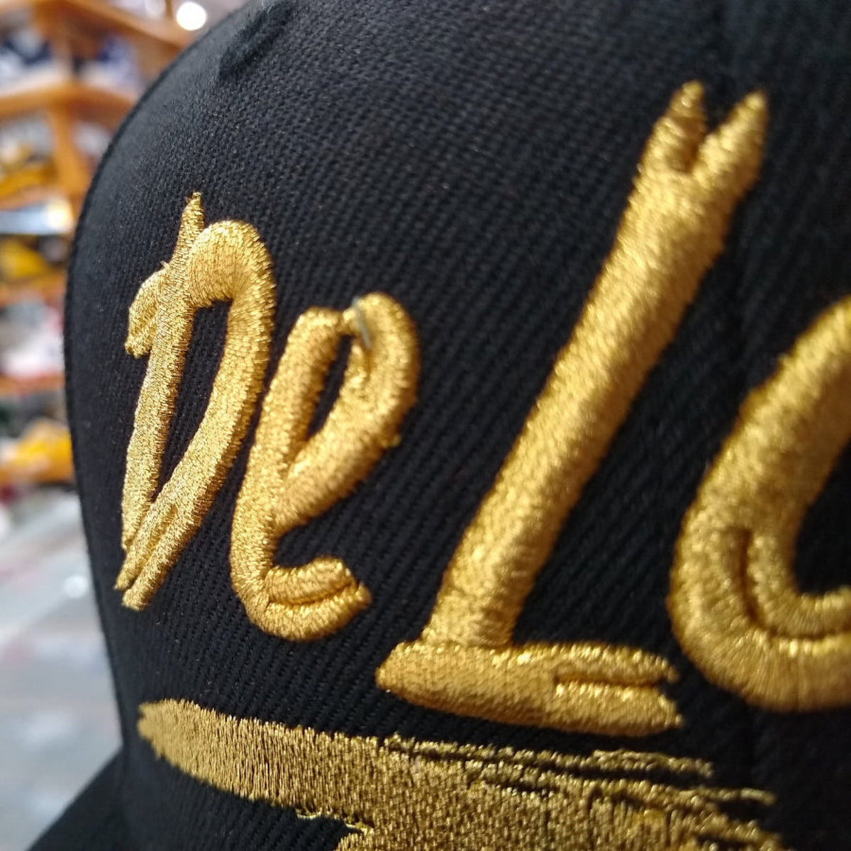Embroidered  Logo De lo mio SnapBack Hats (Diferent colors)