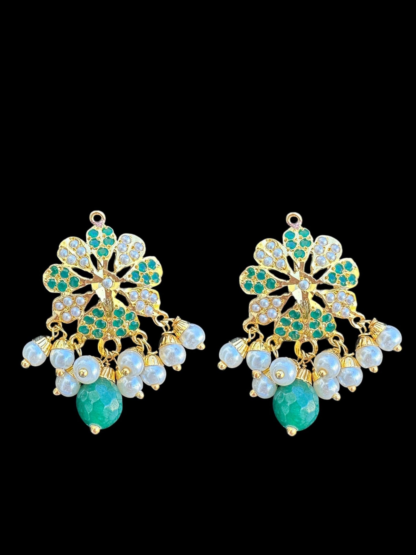 PS371  Kavya pendant set in green     ( READY TO SHIP)