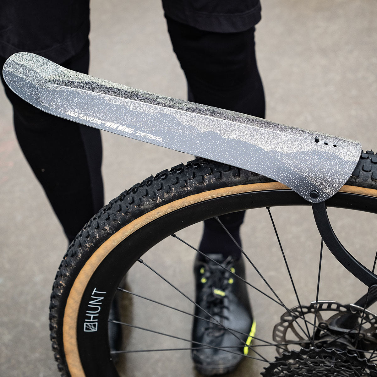 Ass Savers Win Wing 2 Gravel Rear Mudguard w/ Black Wishbone - Triathlete Store