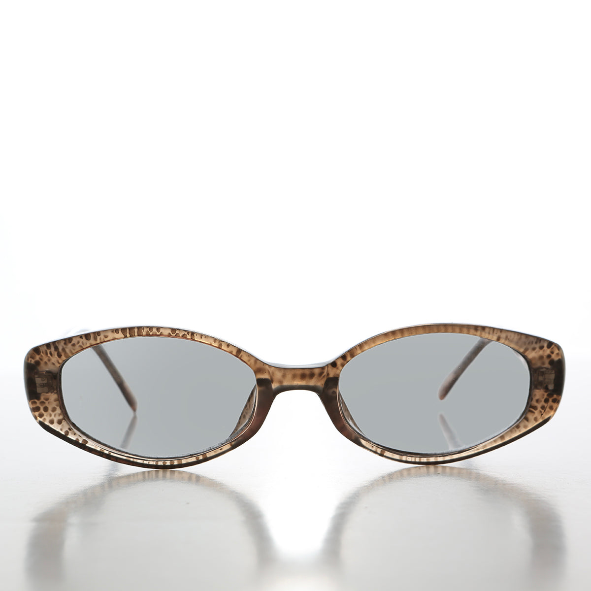 90s Oval Sunglasses with Tinted Lenses - Helena