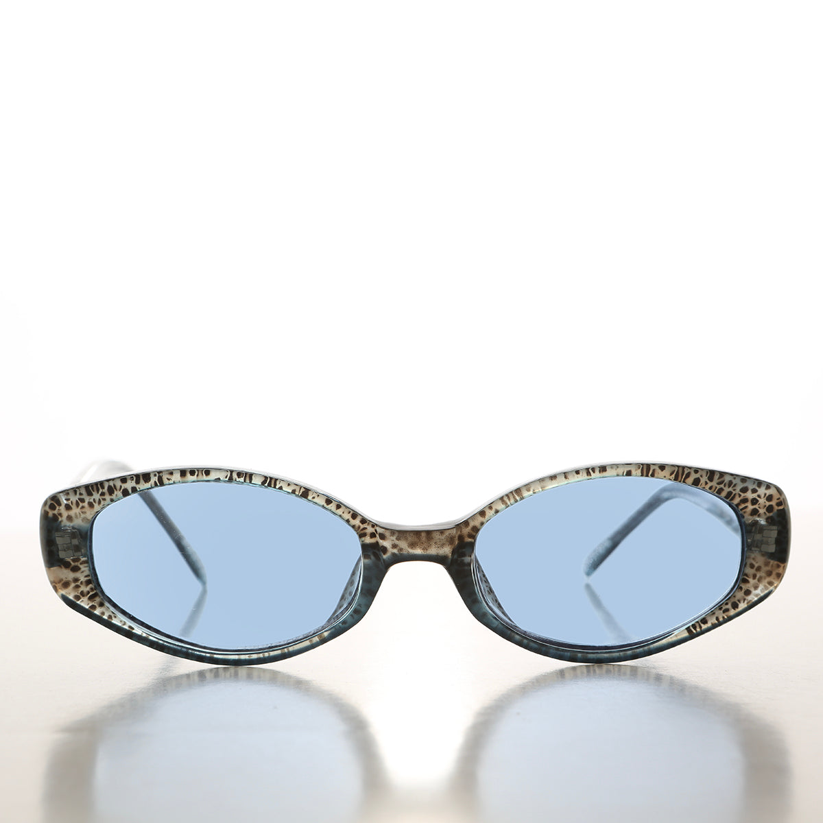 90s Oval Sunglasses with Tinted Lenses - Helena