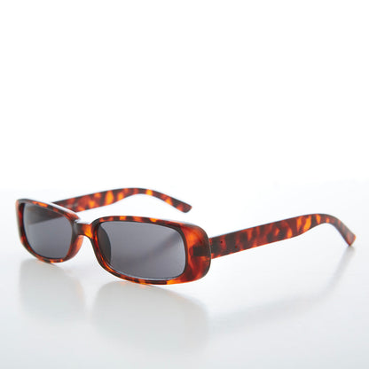 Sleek Rectangular Mod 90s Sunglasses - Hunter