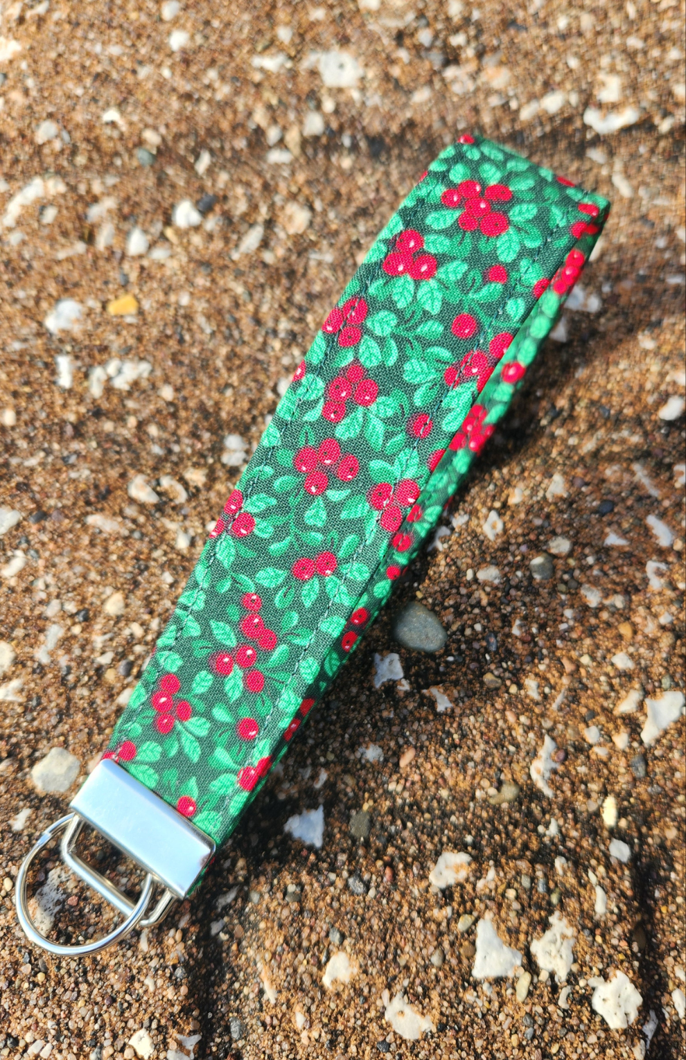 Christmas Hollies Keyfob Wristlet
