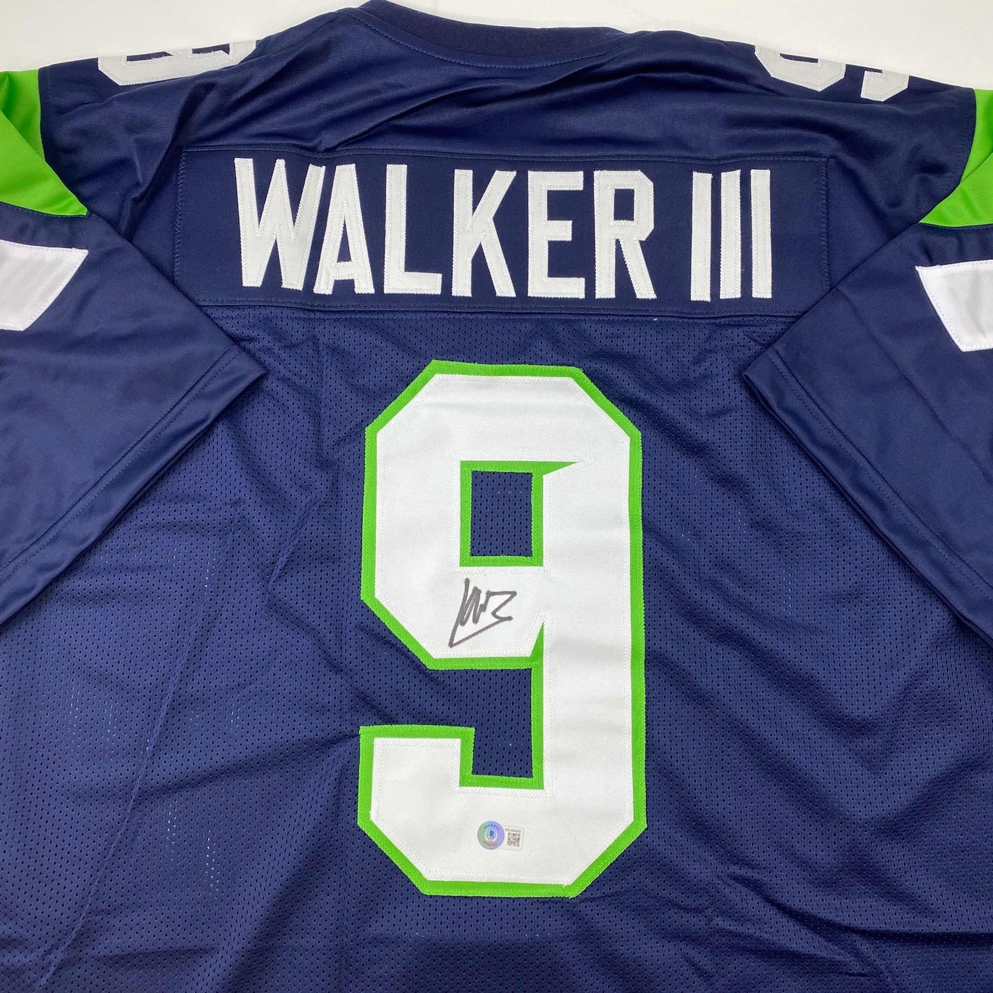 Autographed/Signed Kenneth Walker Seattle Blue Football Jersey Beckett BAS COA #2
