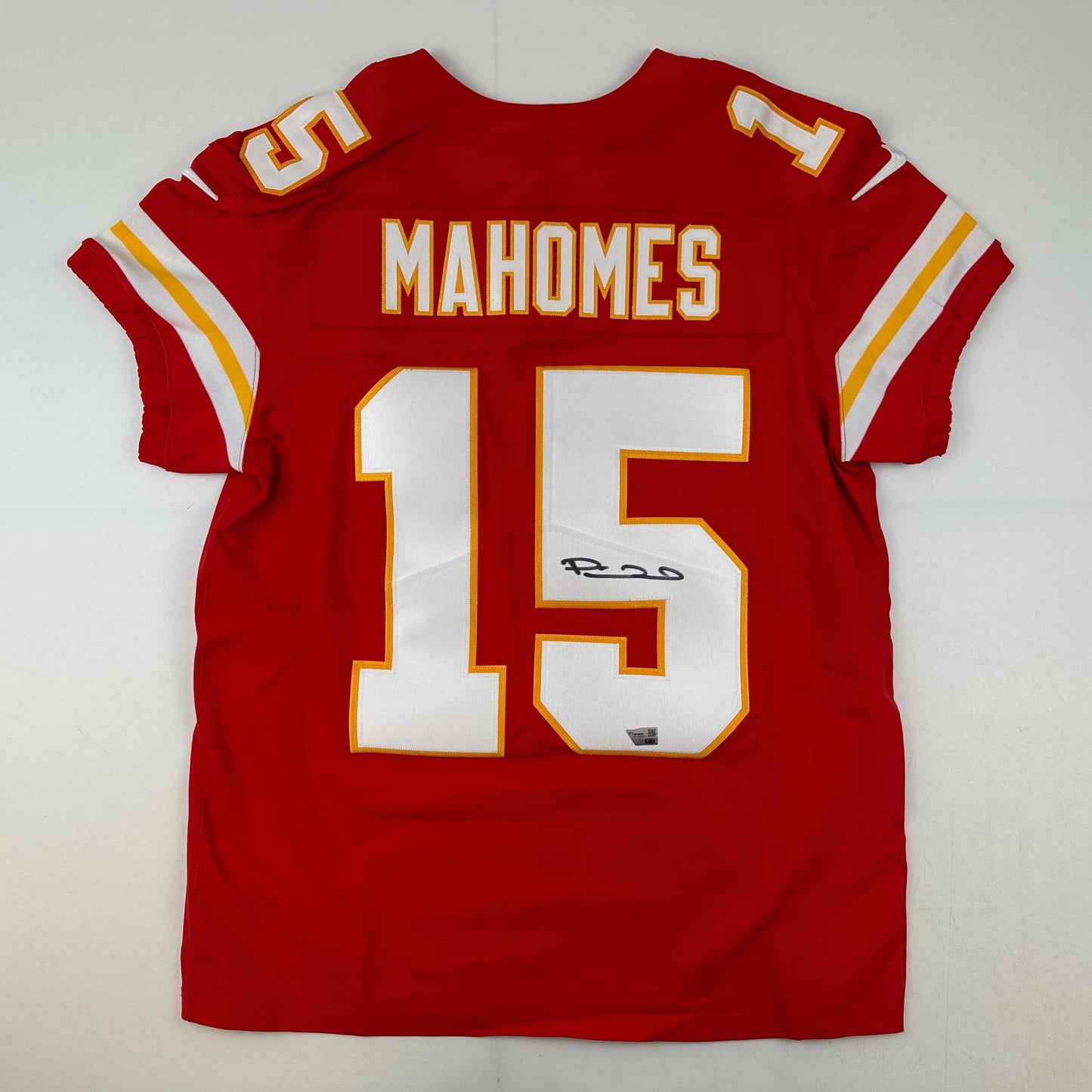 Autographed/Signed Patrick Mahomes Kansas City Chiefs Red Authentic Elite Football Jersey Fanatics COA