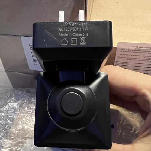 Night Light Plug in, 5000K Daylight, Dimmable (30/60lm), Vintage Black 6 Pack