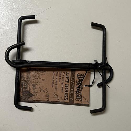 Bayou Classic 0822 2 Steel Lift Hooks Perfect For Lifting Heavy Jambalaya Pots