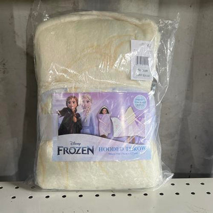 Disney Frozen Hooded Throw Bedding 30" x 50" (76cm x 127cm)