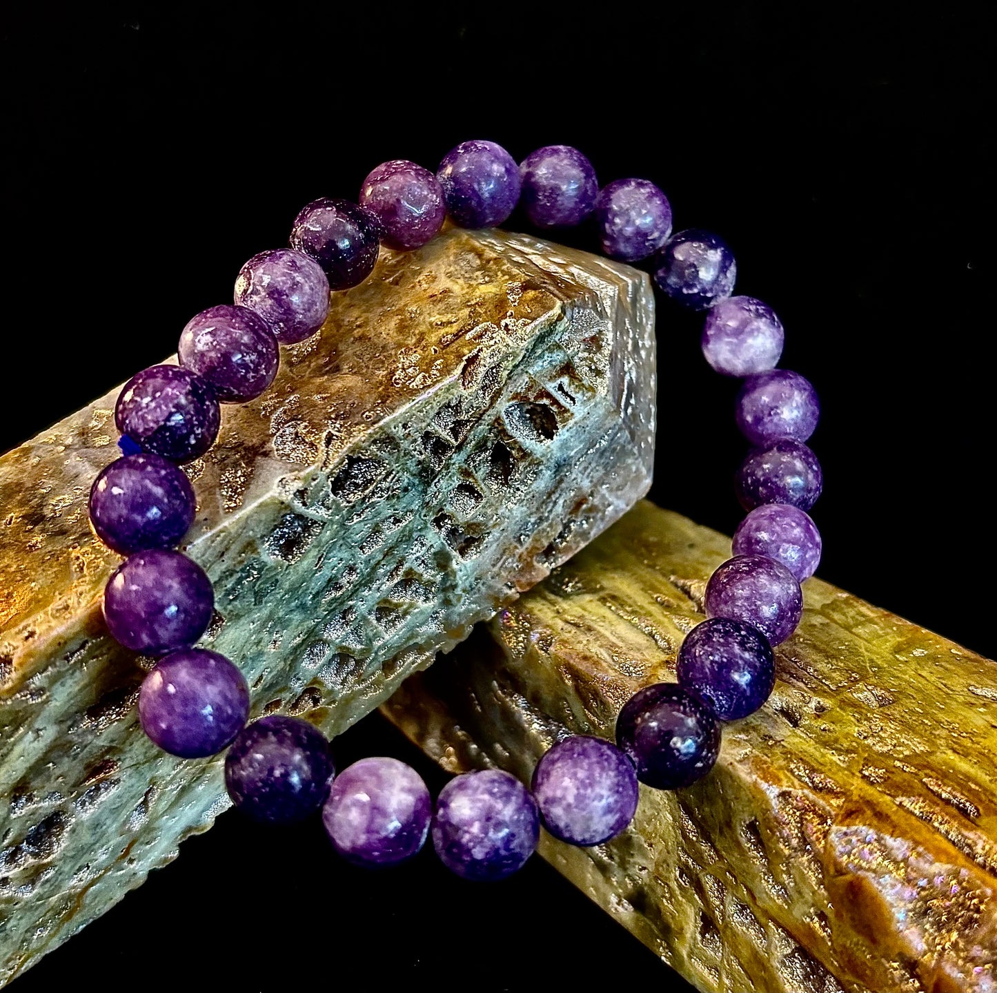 Lepidolite Reiki-Infused Peace & Emotional Balance Bracelet