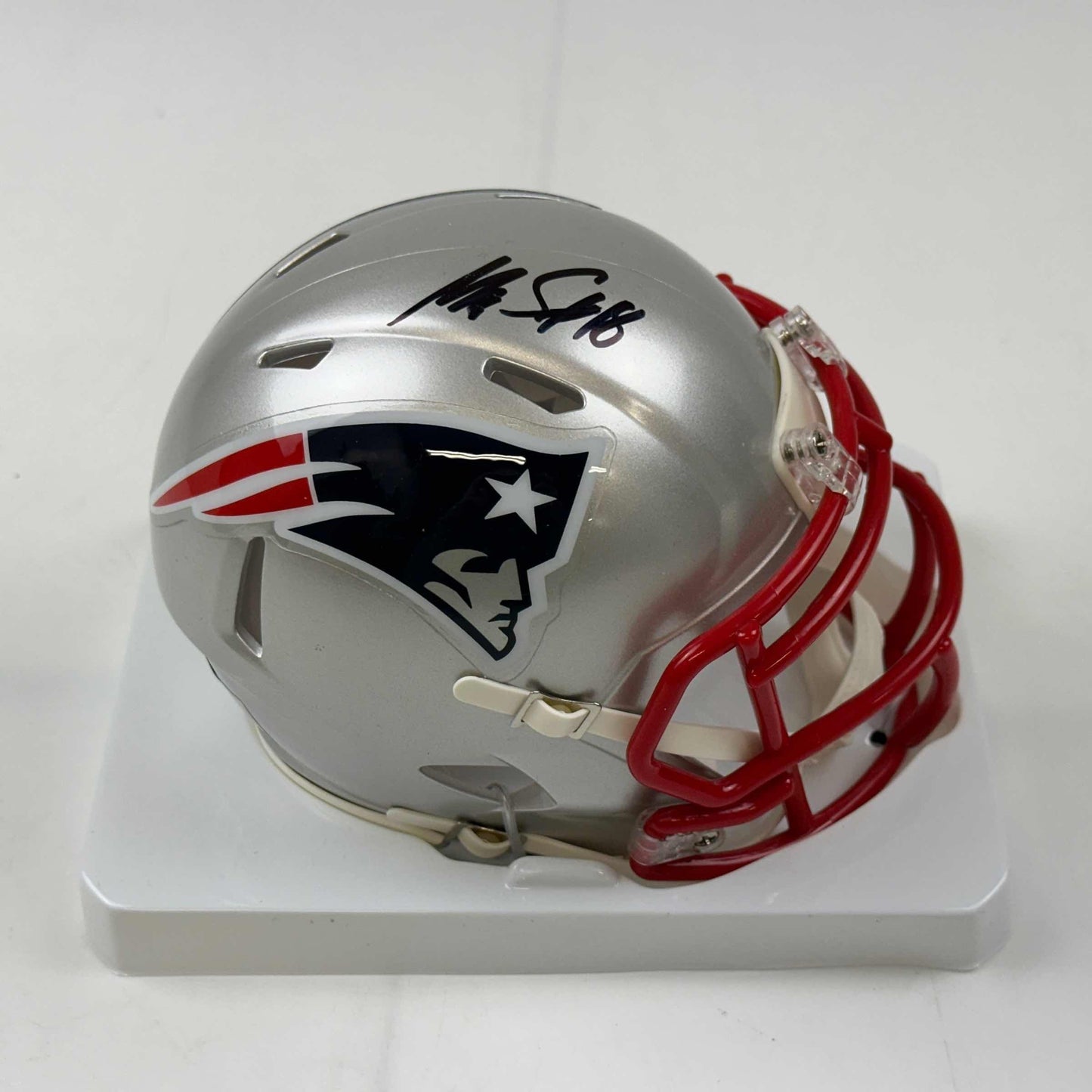 Autographed/Signed Matthew Slater New England Patriots Mini Football Helmet Beckett BAS COA