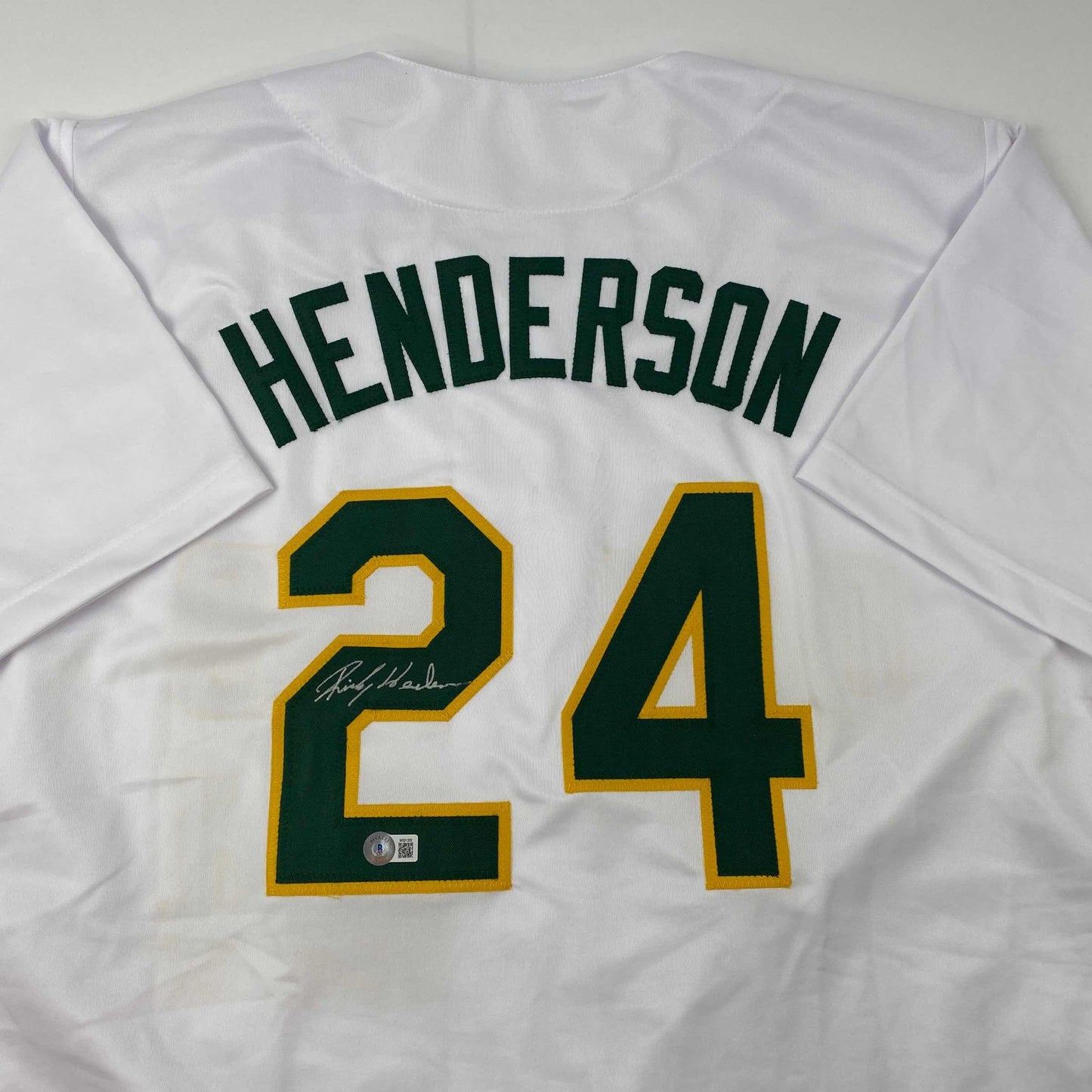 Autographed/Signed Rickey Henderson Oakland White Baseball Jersey Beckett BAS COA