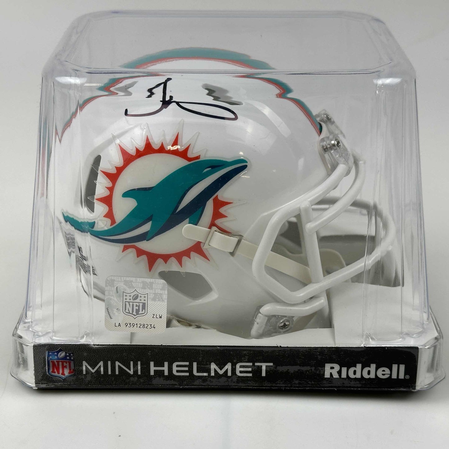 Autographed/Signed Tyreek Hill Miami Dolphins Mini Football Helmet Beckett BAS COA