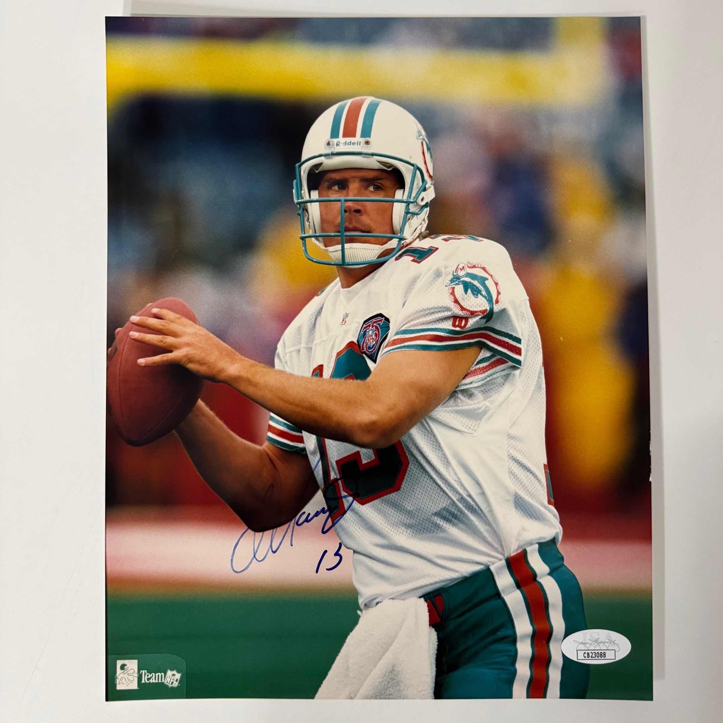 Autographed/Signed Dan Marino Miami Dolphins 8x10 Football Photo JSA COA