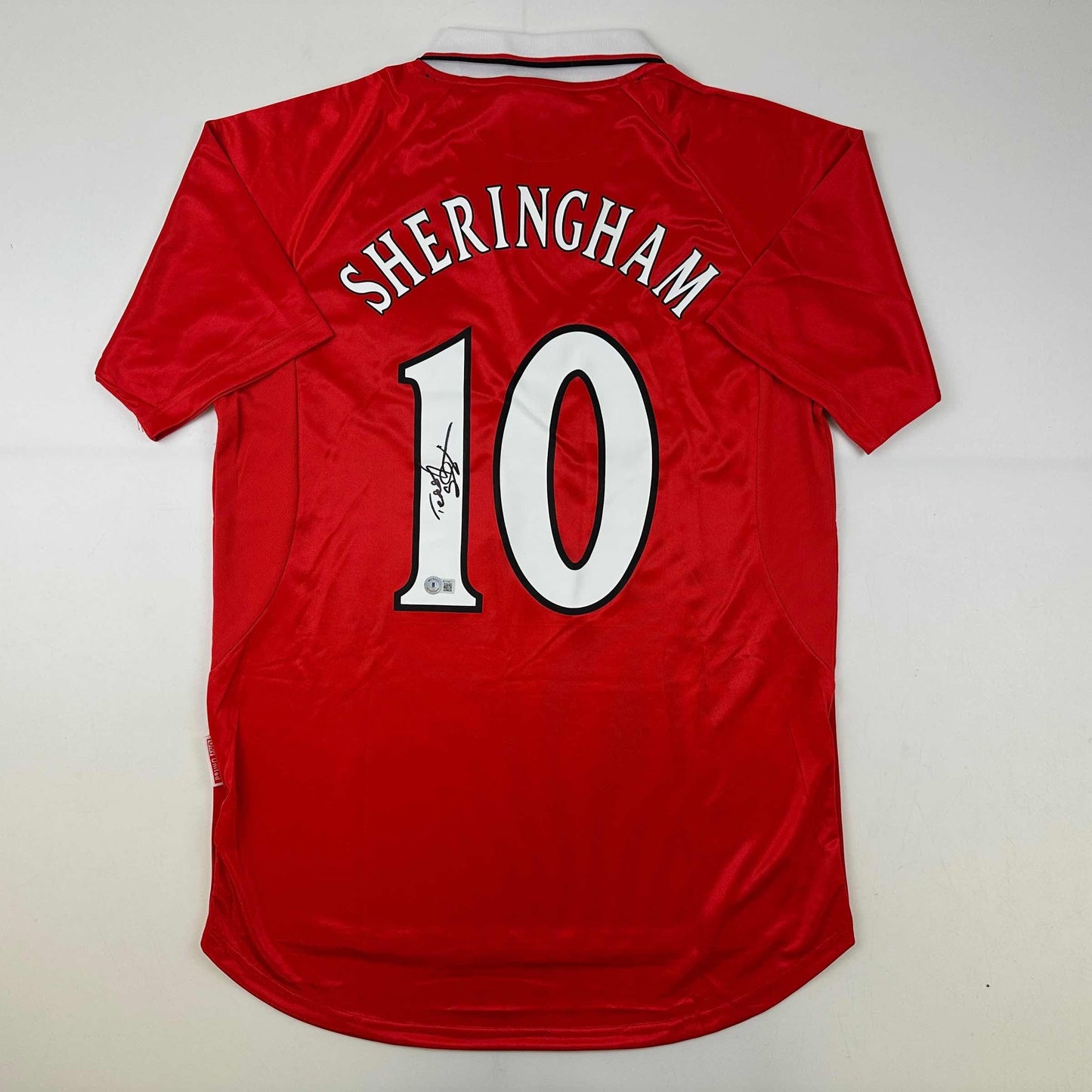 Autographed/Signed Teddy Sheringham Manchester United Red Soccer Jersey Beckett BAS COA