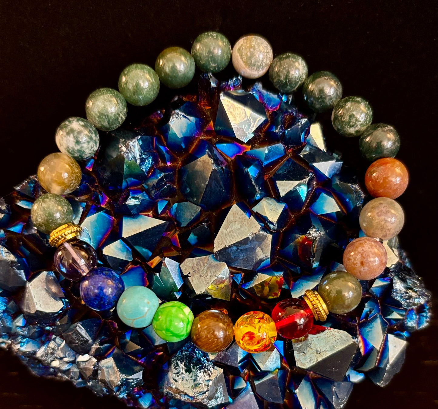 Chakra & India Onyx Reiki-Infused Healing Bracelet – Grounding Energy & Spiritual Balance