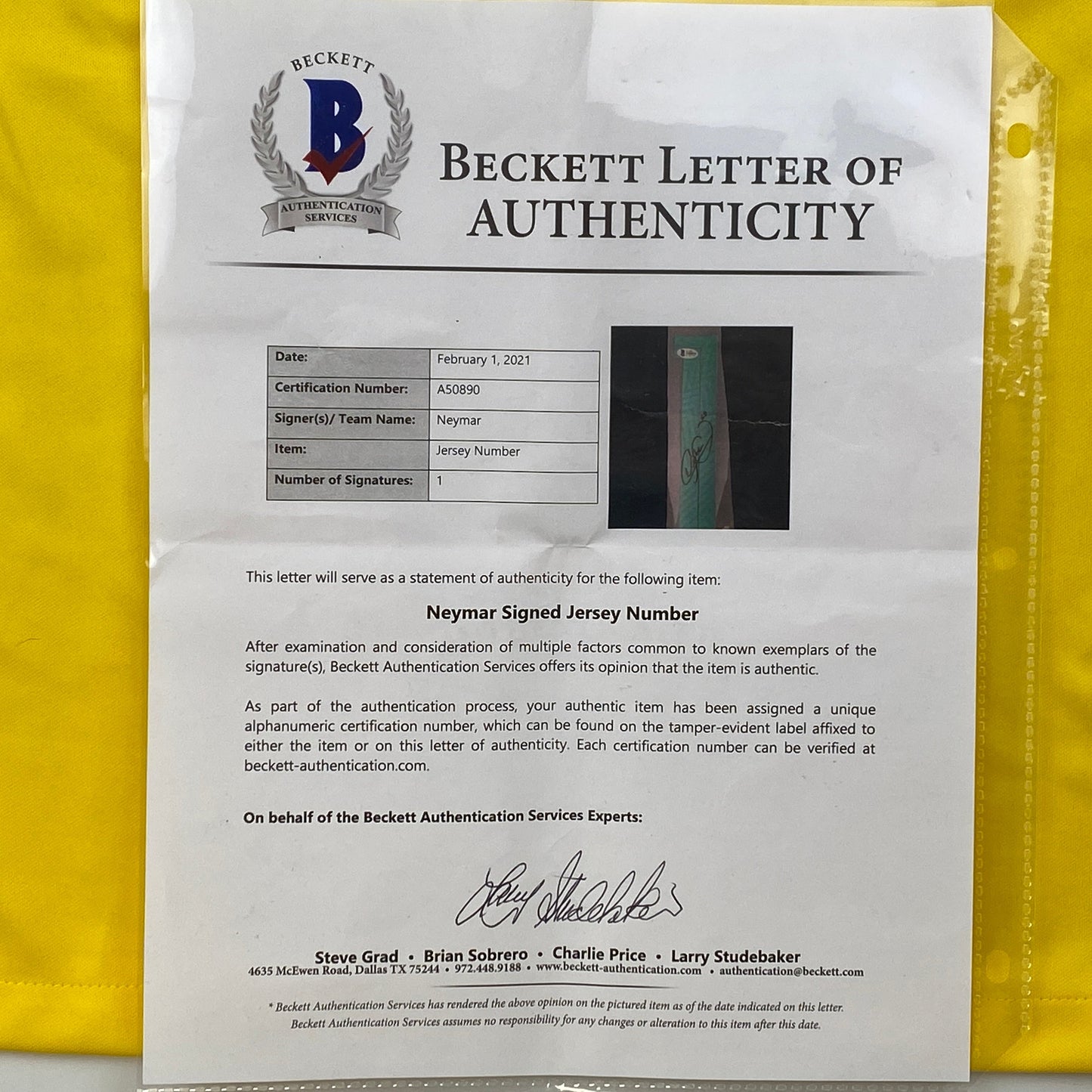 Autographed/Signed Neymar Jr. Brazil Soccer Futbol Jersey Beckett BAS COA/LOA