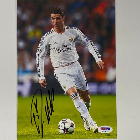 Autographed/Signed Cristiano Ronaldo Real Madrid Soccer Futbol 7x9 Photo PSA/DNA COA