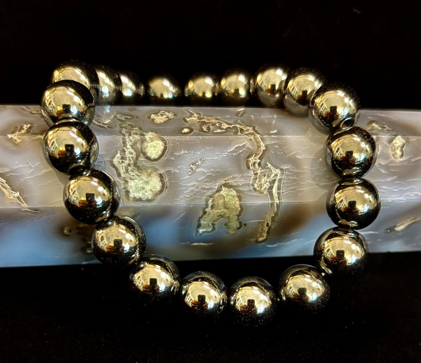 Reiki-Infused Hematite Grounding & Protection Bracelet for Root Chakra Stability, Focus & Energetic Shielding (6mm, 8mm & 10mm)