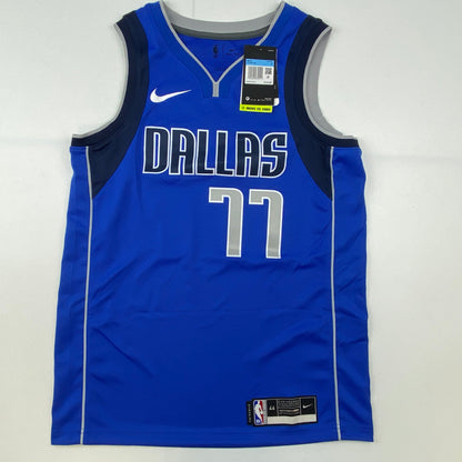 Autographed/Signed Luka Doncic Dallas Mavericks Blue Authentic Basketball Jersey Fanatics COA