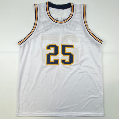 Autographed/Signed Juwan Howard Michigan White College Basketball Jersey Beckett BAS COA