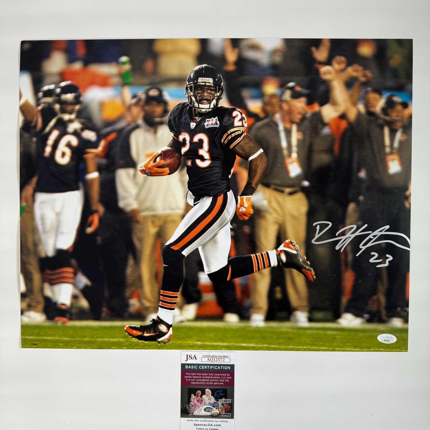 Autographed/Signed Devin Hester Chicago Bears 16x20 Football Photo JSA COA