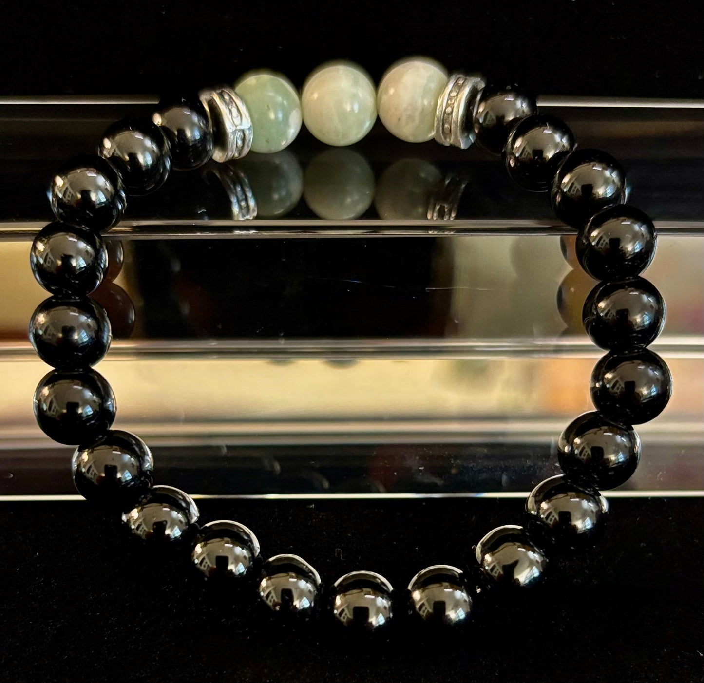 White-Grayish Green Natural Stone Stretchy Unisex Bracelet – Medium Wrists