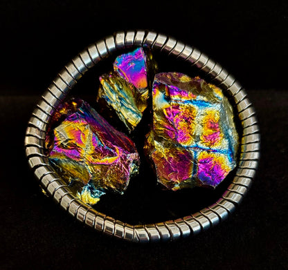 🐍 Snake Bone Style Hematite Bracelet – Bold & Modern Power Piece