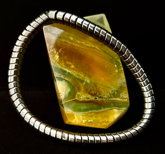 🐍 Snake Bone Style Hematite Bracelet – Bold & Modern Power Piece