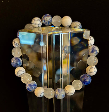 Lapis Lazuli, White Turquoise & Selenite Beaded Bracelet – Protection, Grounding & Spiritual Clarity