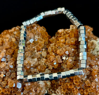 Sleek Silver Cube Beaded Bracelet – Minimalist Style for Any Occasion