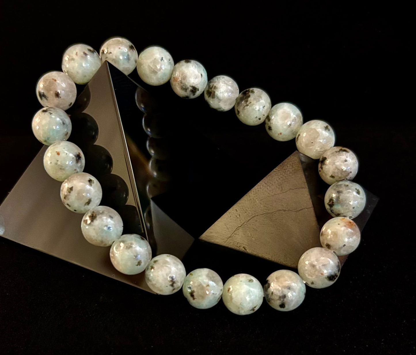 🟢 Sesame Kiwi Jasper Bracelet – 8mm Beads, Medium Wrists