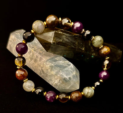 Reiki-Infused Mystic Energy Bracelet with Labradorite, Amethyst, Smoky Quartz, Black Onyx & Tiger’s Eye (8mm)