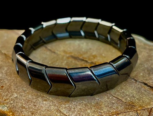 Grounded Strength Bracelet – Balance • Protection • Confidence (Medium–Large Wrists)