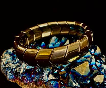 Grounded Strength Bracelet – Balance • Protection • Confidence (Medium–Large Wrists)