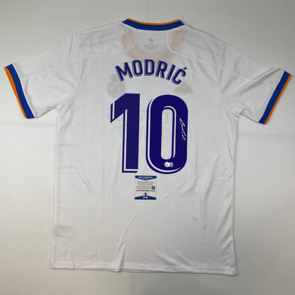 Autographed/Signed Luka Modric Real Madrid White Soccer Jersey Beckett BAS COA