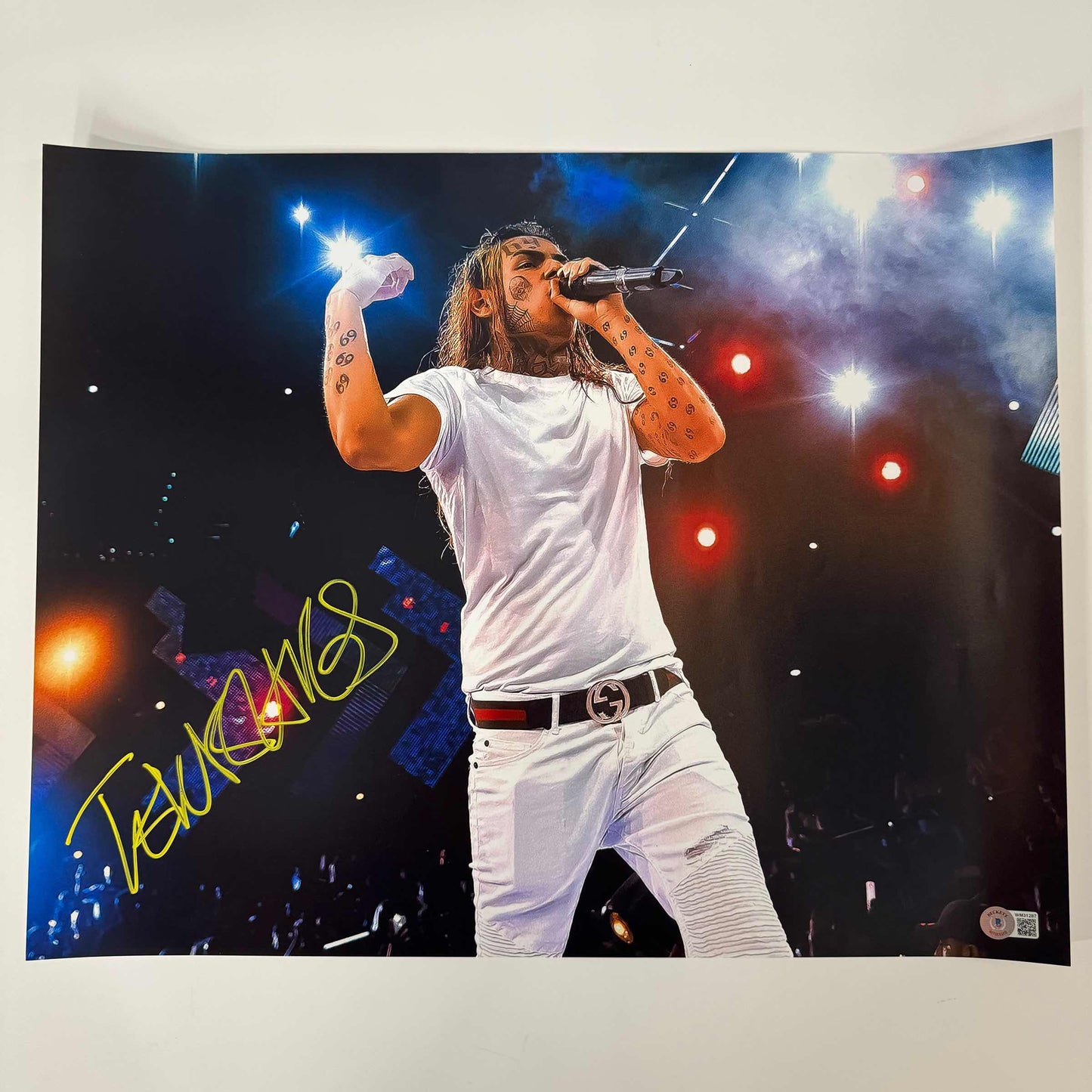 Autographed/Signed Tekashi 6ix9ine Daniel Hernandez 16x20 Photo BAS COA