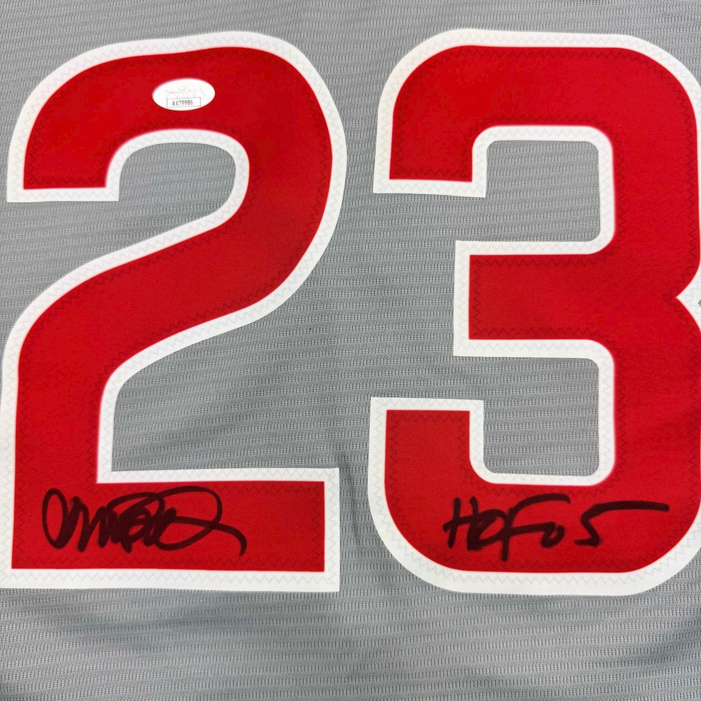 Autographed/Signed Ryne Sandberg HOF 05 Chicago Cubs Majestic Grey Baseball Jersey JSA COA