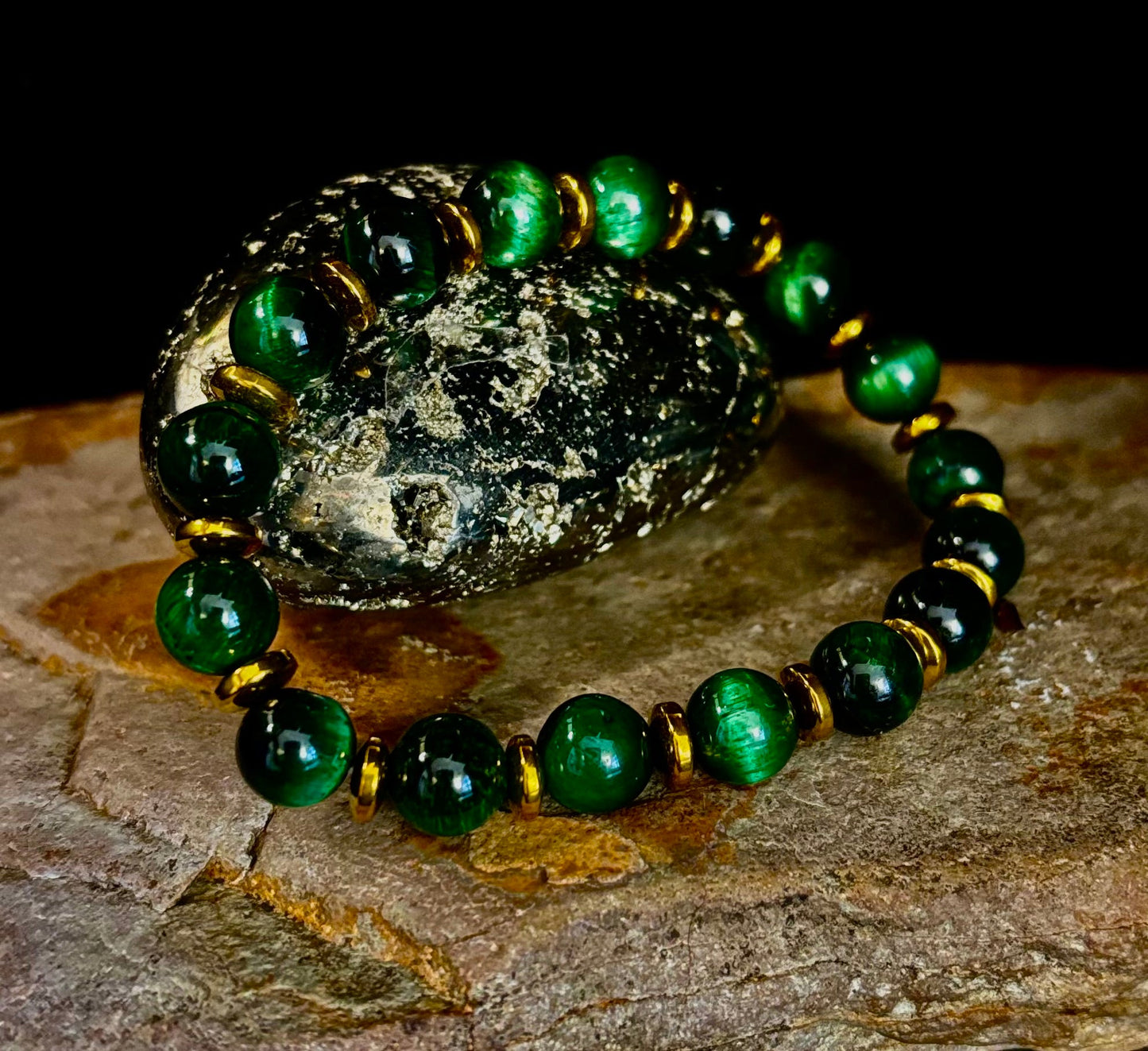 Green Tiger Eye Wealth & Confidence Bracelet – 8mm Beads with Gold Accents (Medium Wrists)