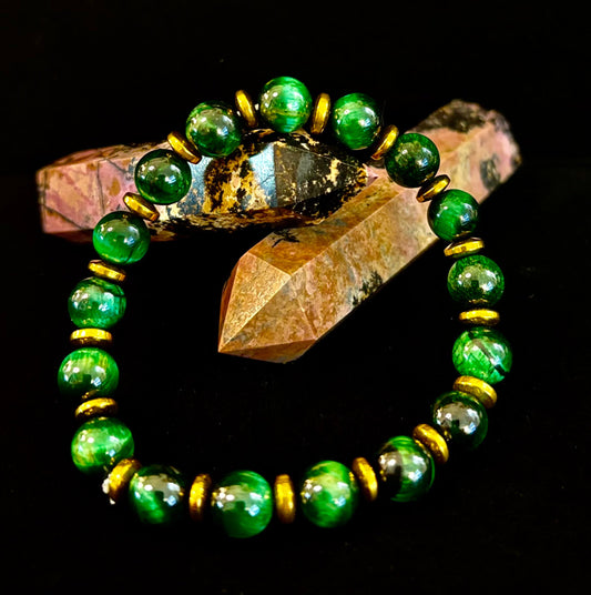 Green Tiger Eye Wealth & Confidence Bracelet – 8mm Beads with Gold Accents (Medium Wrists)