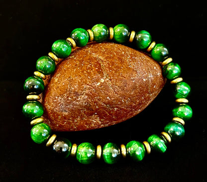 Green Tiger Eye Wealth & Confidence Bracelet – 8mm Beads with Gold Accents (Medium Wrists)