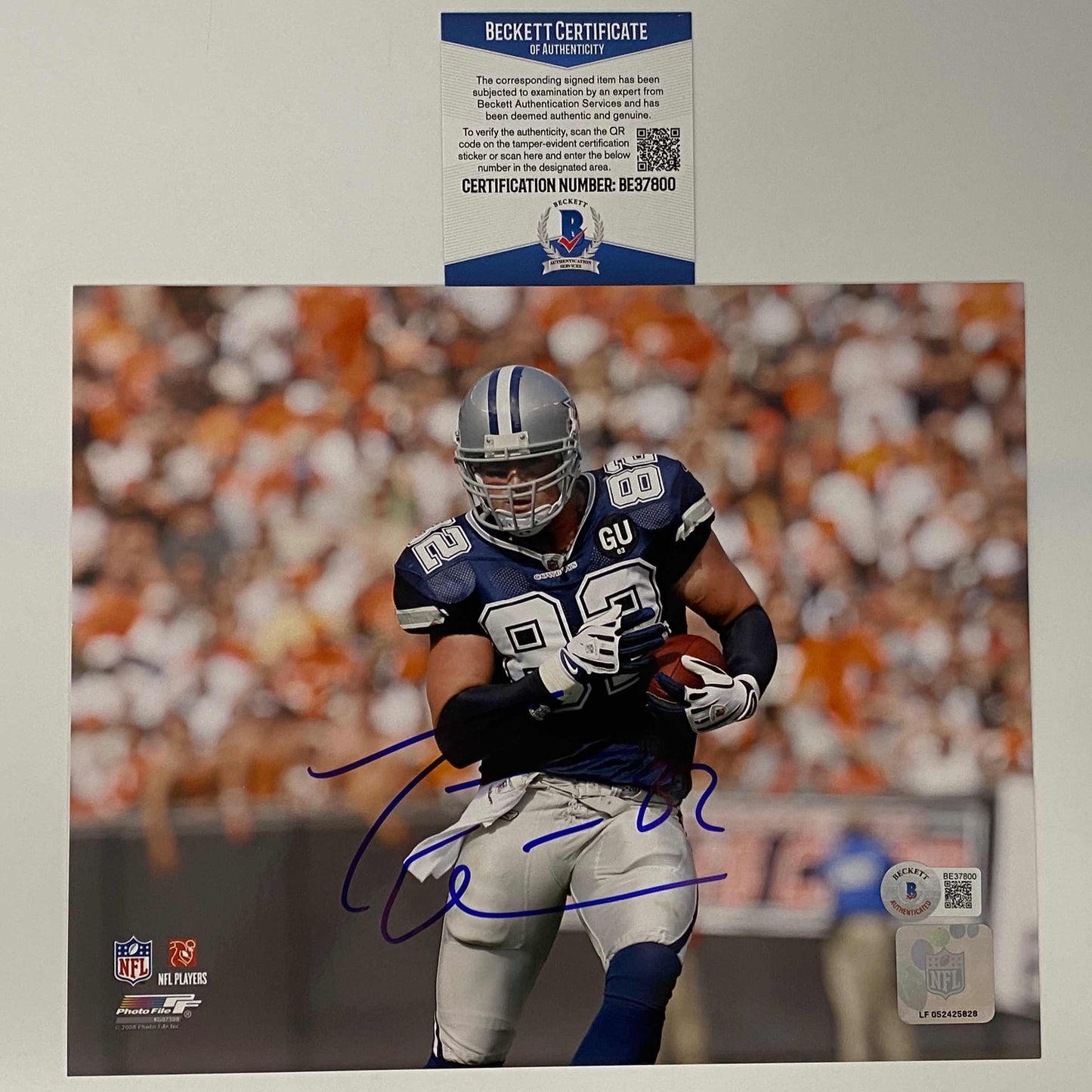 Autographed/Signed Jason Witten Dallas Cowboys 8x10 Football Photo Beckett BAS COA