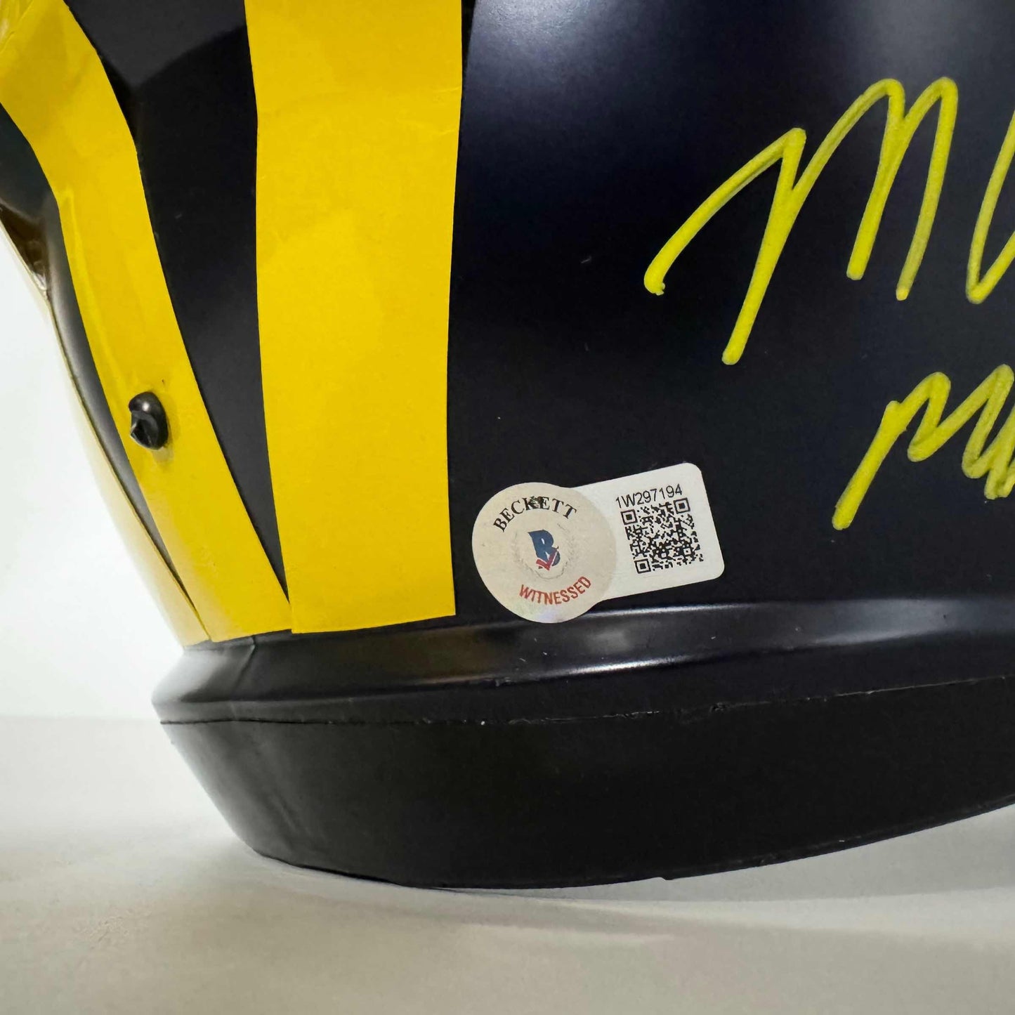 Autographed/Signed 2023 Michigan Wolverines Full-Size Speed Helmet Team-Signed by (19) with J.J. McCarthy, Blake Corum, Roman Wilson, Colston Loveland Beckett BAS COA