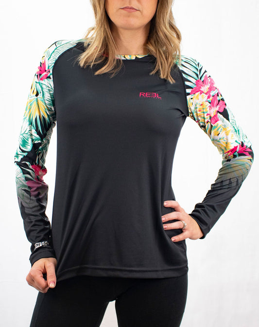 Erin | Black Pebble