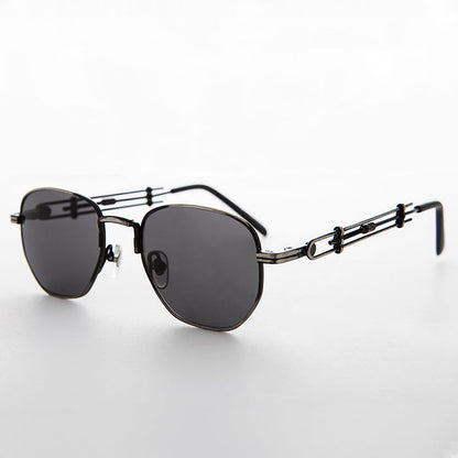 Square Vintage Sunglass with Industrial temples - Jagger